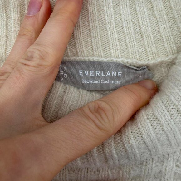Everlane Cashmere Cream Waffle Pocket Sweater Medium - Picture 3 of 5